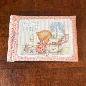 Vintage Hallmark Betsy Betsey Clark Photo Album Memories Girl with Cat